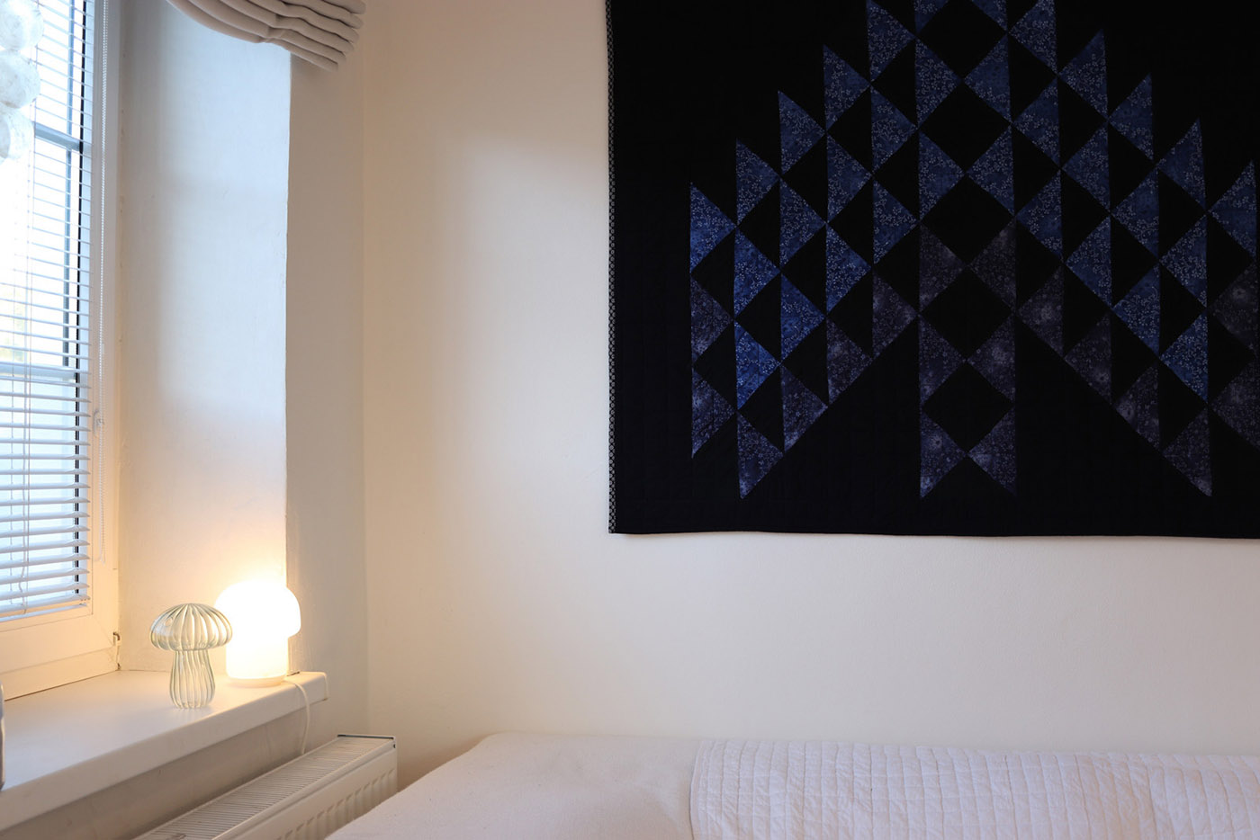TEXTILNÍ OBRAZ - MODRO-ČERNÝ 118 x 112 cm-1